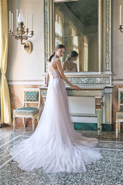 hris.mlhuillier|monique lhuillier bridal appointment.